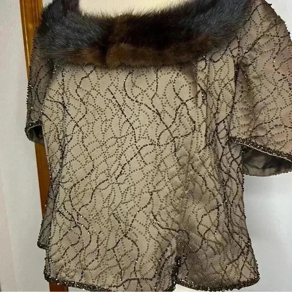Vintage Vie By Victoria Royal Blouse Women 20L Brown Beaded Faux Fur Zip Crop - Picture 2 of 9